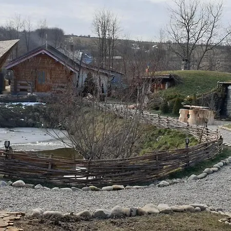 Valea Celor Doisprezece Resort *
